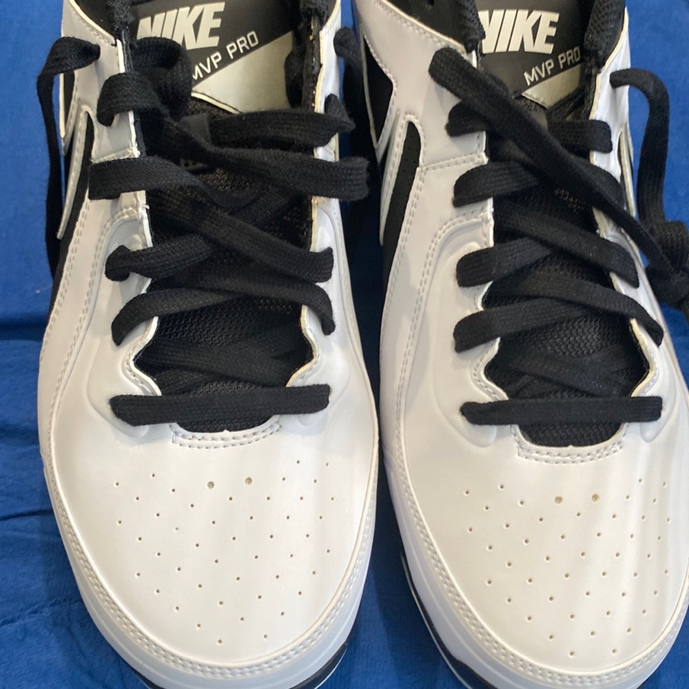 NWOT - Nike Air MVP Pro Metal Baseballs Cleats/Spikes